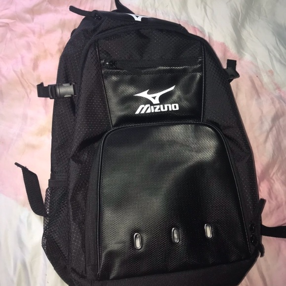 mizuno organizer g4 backpack